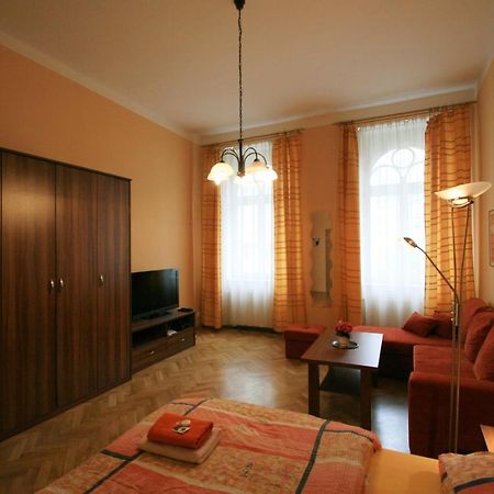 Apartment No. 19 Jaltska 3 การ์โลวีวารี ภายนอก รูปภาพ