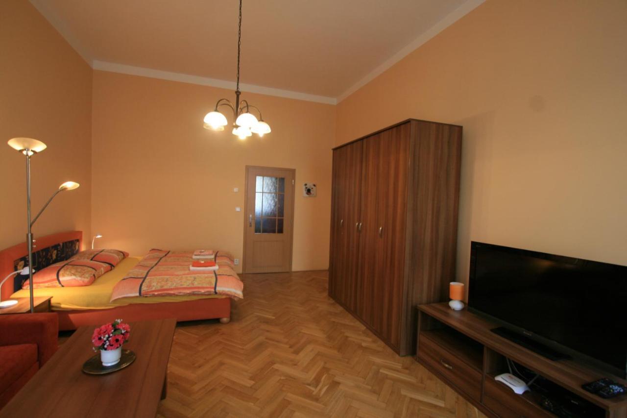 Apartment No. 19 Jaltska 3 การ์โลวีวารี ภายนอก รูปภาพ